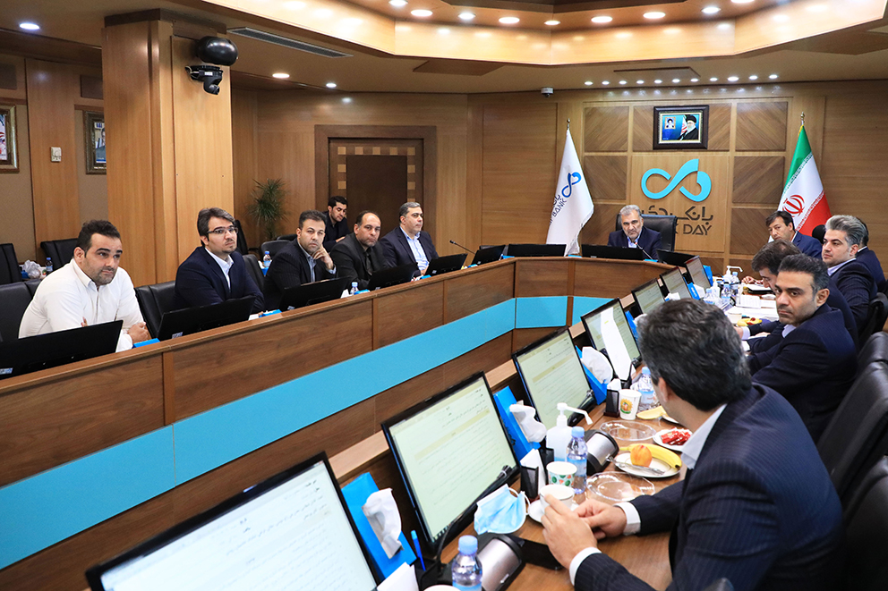 روند حرکت مثبت بانک نباید متوقف شود