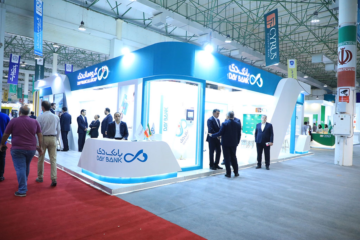 معرفی خدمت بانکداری باز بانک دی در رویداد کیش اینوکس ۲۰۲۲