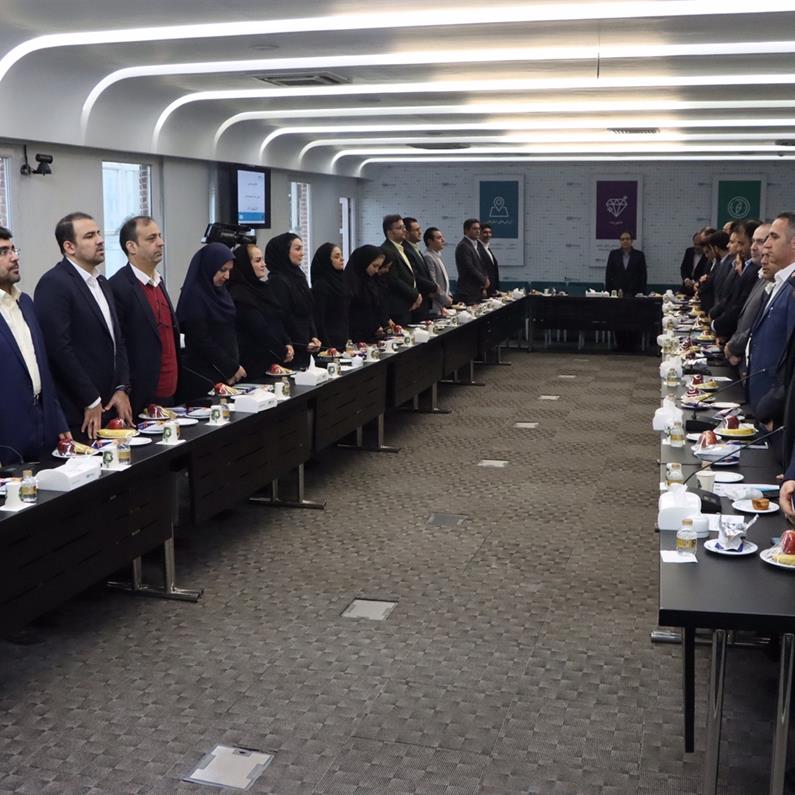 همایش سراسری مدیران بیمه دی برگزار شد همایش سراسری مدیران بیمه دی برگزار شد