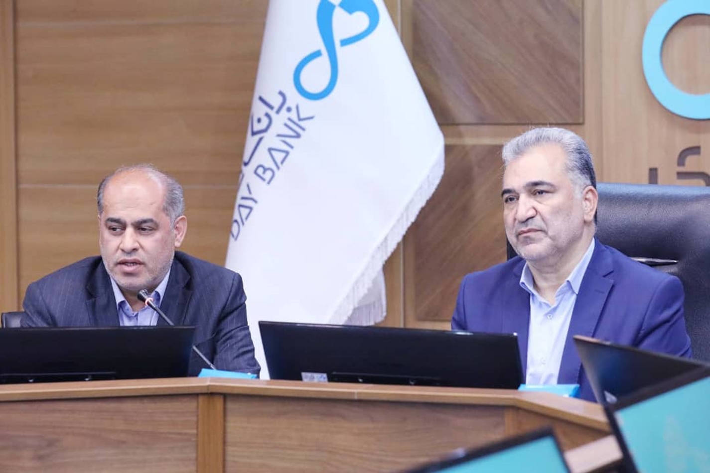 جذب منابع برای هدایت به سمت تولید و کاهش تورم است