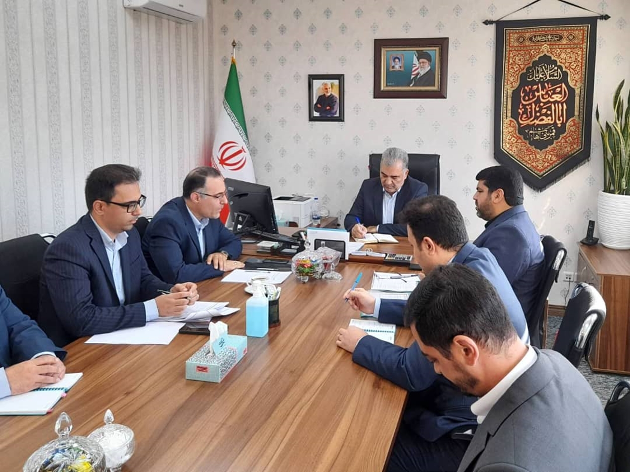 بازدید سر زده مدیر عامل بانک دی از مدیریت امور املاک بازدید سر زده مدیر عامل بانک دی از مدیریت امور املاک