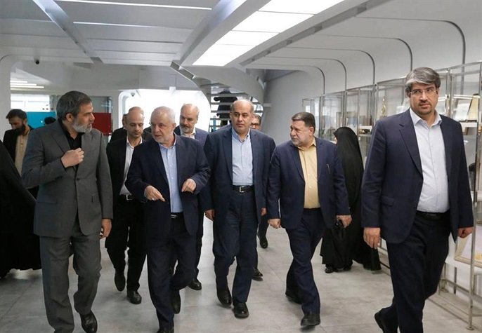 بازدید معاون رئیس جمهور و رئیس بنیاد شهید از بیمه دی