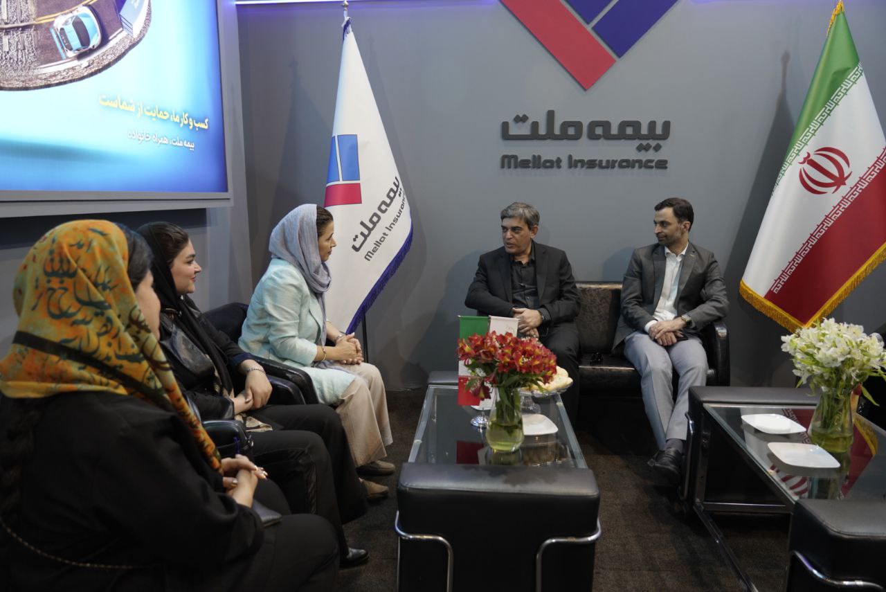 دیدار و گفتگوی محمدرضا فرهادی‌پور با جمعی از نمایندگان شرکت بیمه ملت