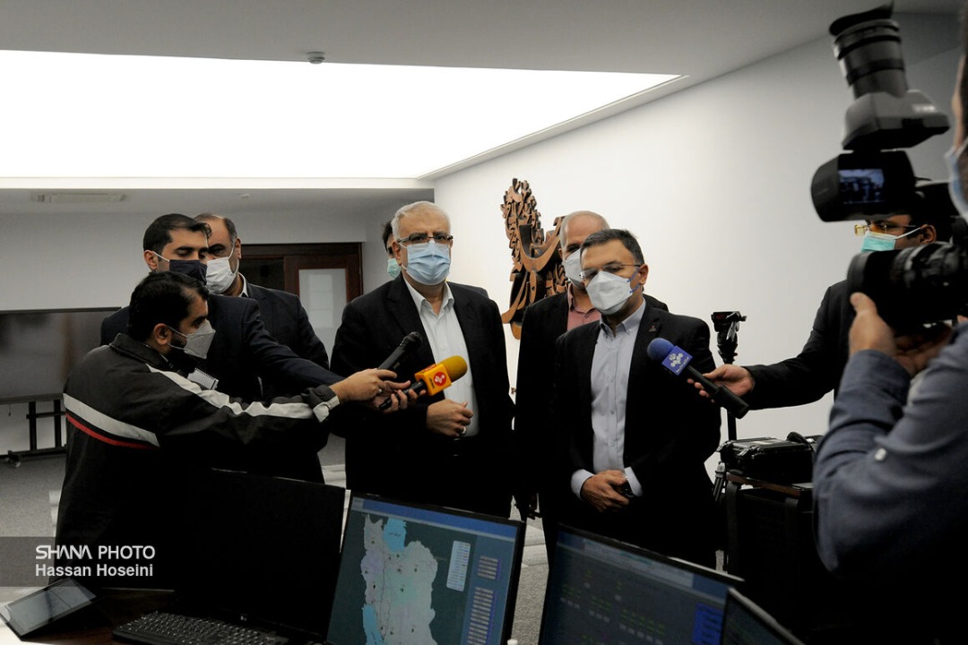 بازدید وزیر نفت از مرکز دیسپچینگ شرکت ملی گاز/واریز سهمیه جبرانی به کارت‌های سوخت تا پایان ماه