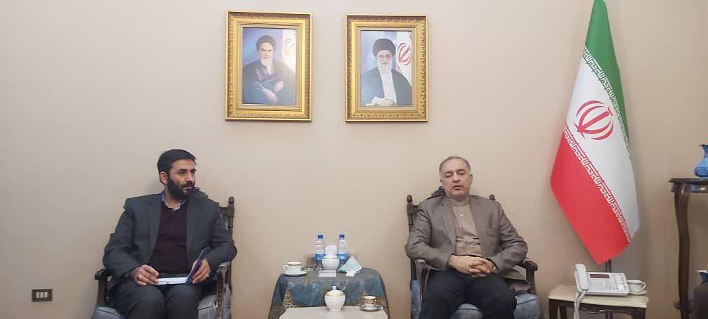 برای حضور تولیدکنندگان و فعالان اقتصادی در بازارهای بین المللی، دولت از مسیر سفارتخانه ها موانع را بردارد