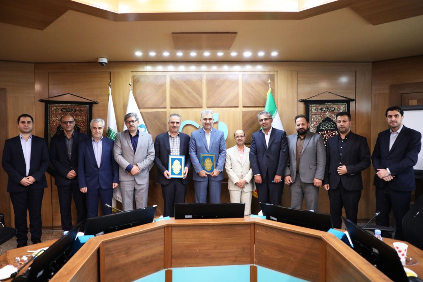 امضای تفاهم نامه همکاری میان بانک دی و شرکت تعاونی اعتبار کارکنان و بازنشستگان سازمان امور مالیاتی کشور