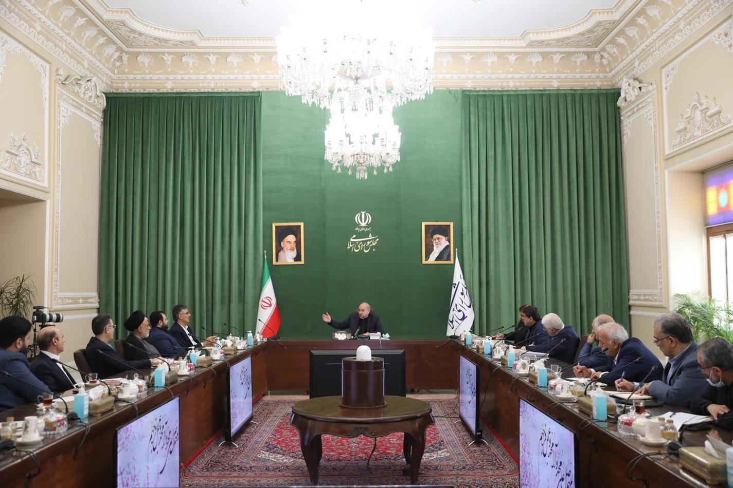 راه توسعه کشور از مسیر بانک‌ها می‌گذرد