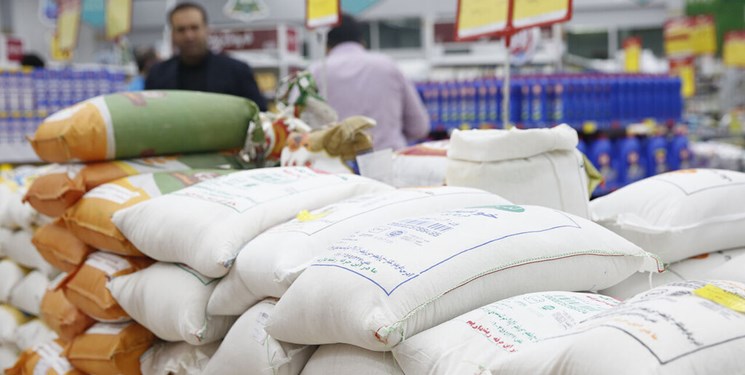 برنج‌کاران منتظر معجزه برای خرید محصولات هستند