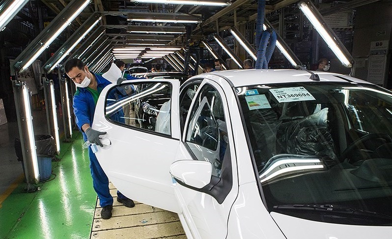 لغو قیمت‌های دستوری خودرو به ۲ شرط