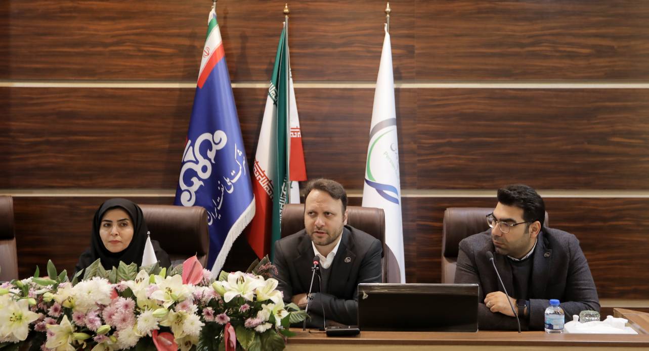 از ۲۴ شرکت گروه صنایع پتروشیمی خلیج فارس تقدیر شد