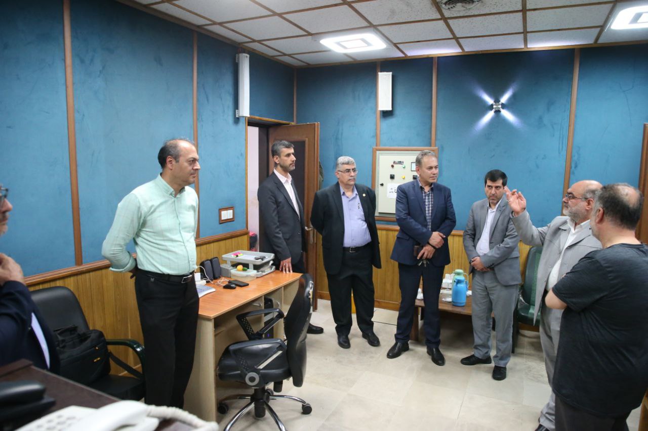 گزارش تصویری از بازدید معاون صدا از استودیوهای پخش رادیو