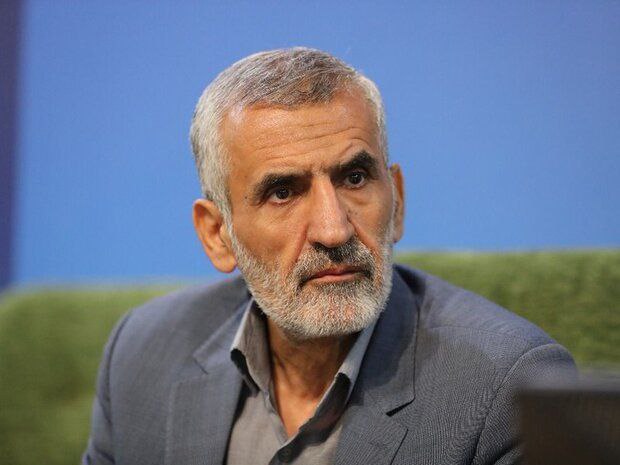 زائران اربعین با وسایل نقلیه شخصی به مرزها مراجعه کنند/ زائران قبل از فرا رسیدن روز اربعین عراق را ترک کنند